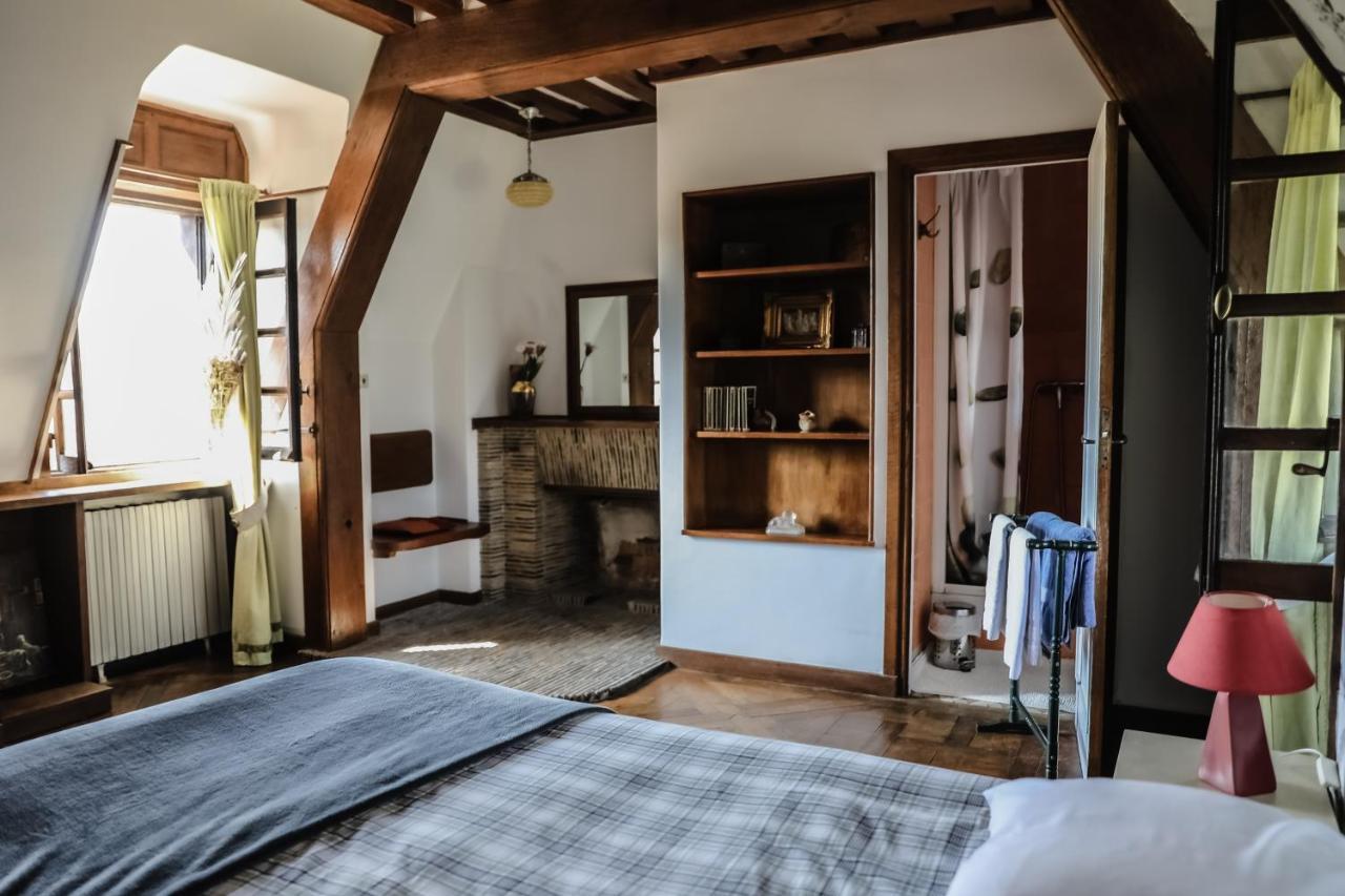 Bed and Breakfast Le Logis D'Arniere Saint Cyr-sous-Dourdan Exterior foto