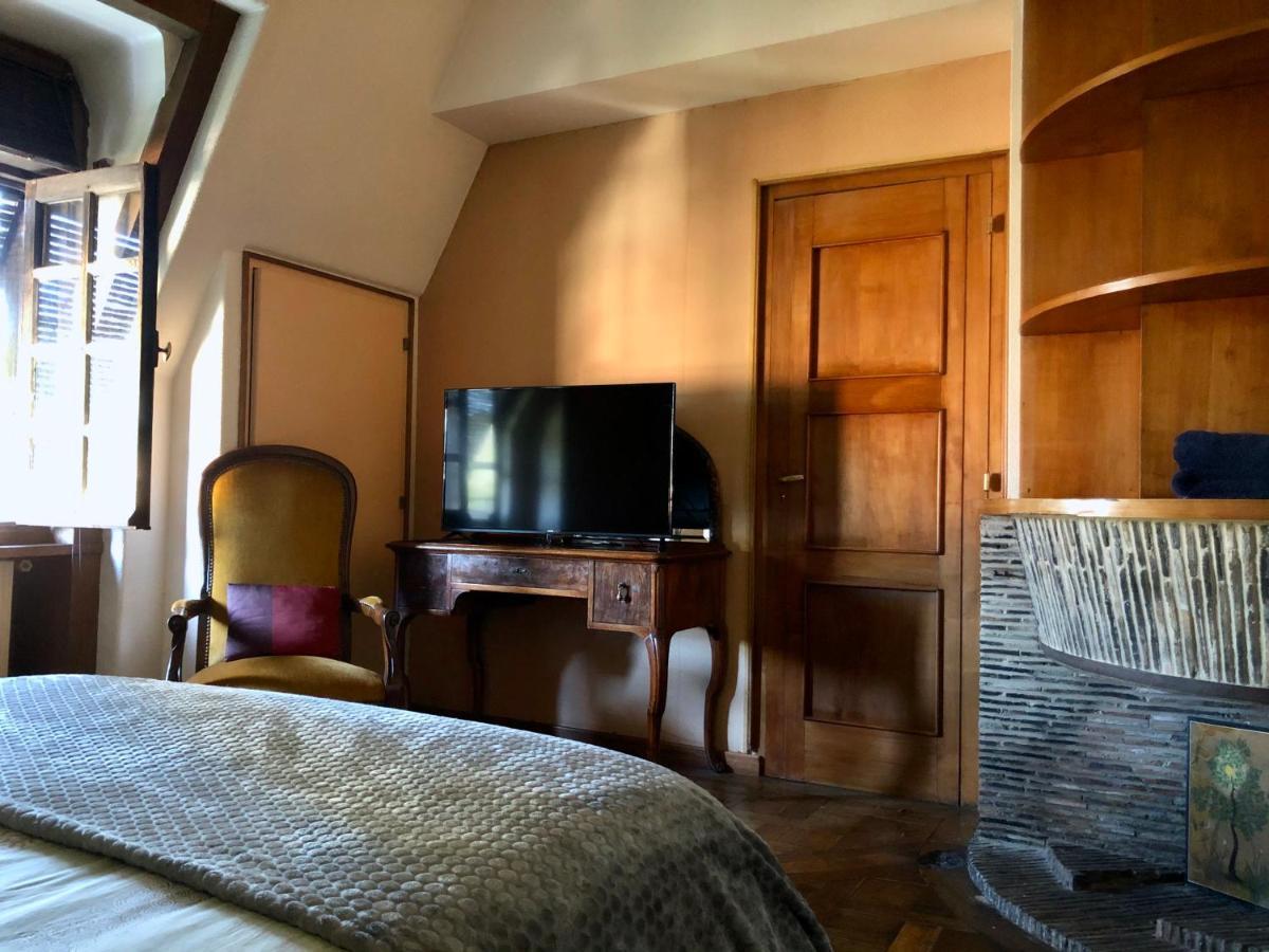 Bed and Breakfast Le Logis D'Arniere Saint Cyr-sous-Dourdan Exterior foto