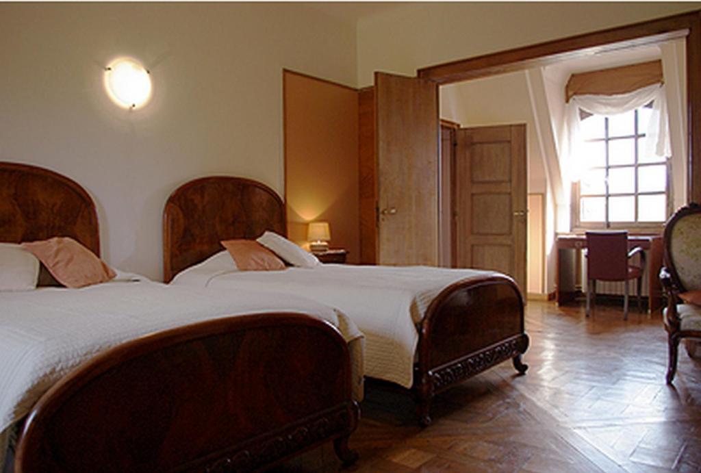 Bed and Breakfast Le Logis D'Arniere Saint Cyr-sous-Dourdan Zimmer foto